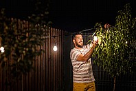 גרילנדה לד סולארית לבן חם 15 נורות באורך 15 מטר בעיצוב וינטג מוגן מים עם טעינת USB